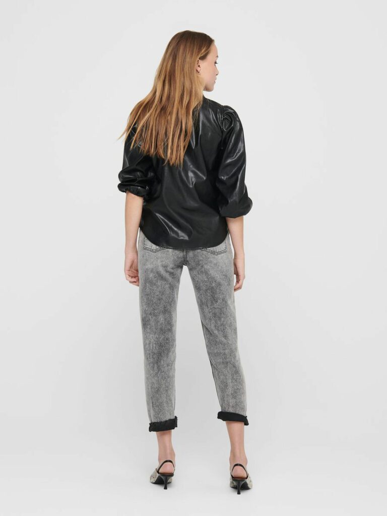 15213589_black_004_productlarge_optimized